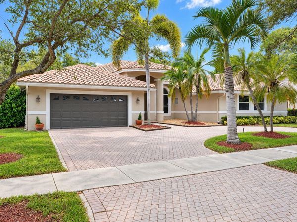 1776 Eagle Trace Boulevard W, Coral Springs, FL 33071