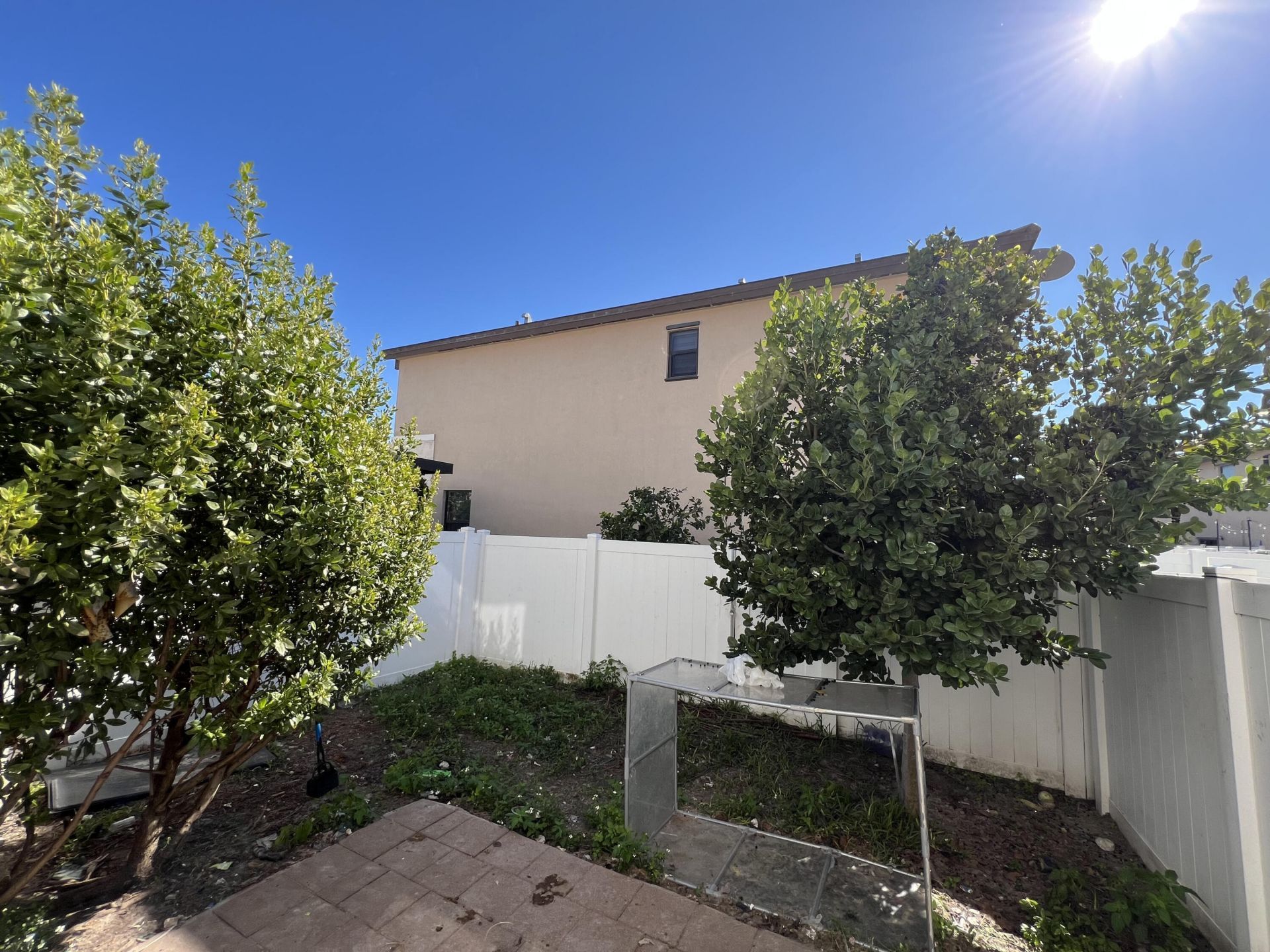 3376 W 105th Terrace, Hialeah, FL 33018 Photo