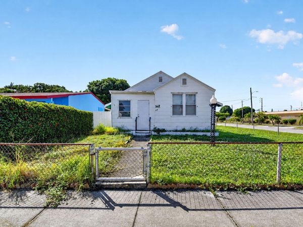 529 23RD Avenue N, Lake Worth Beach, FL 33460