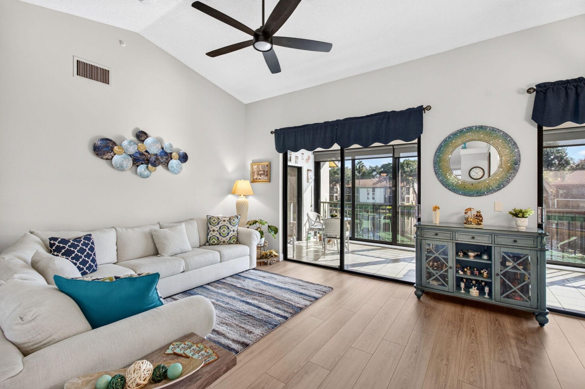 10383 S Circle Lake Drive, Unit 202, Boynton Beach, FL 33437 Photo