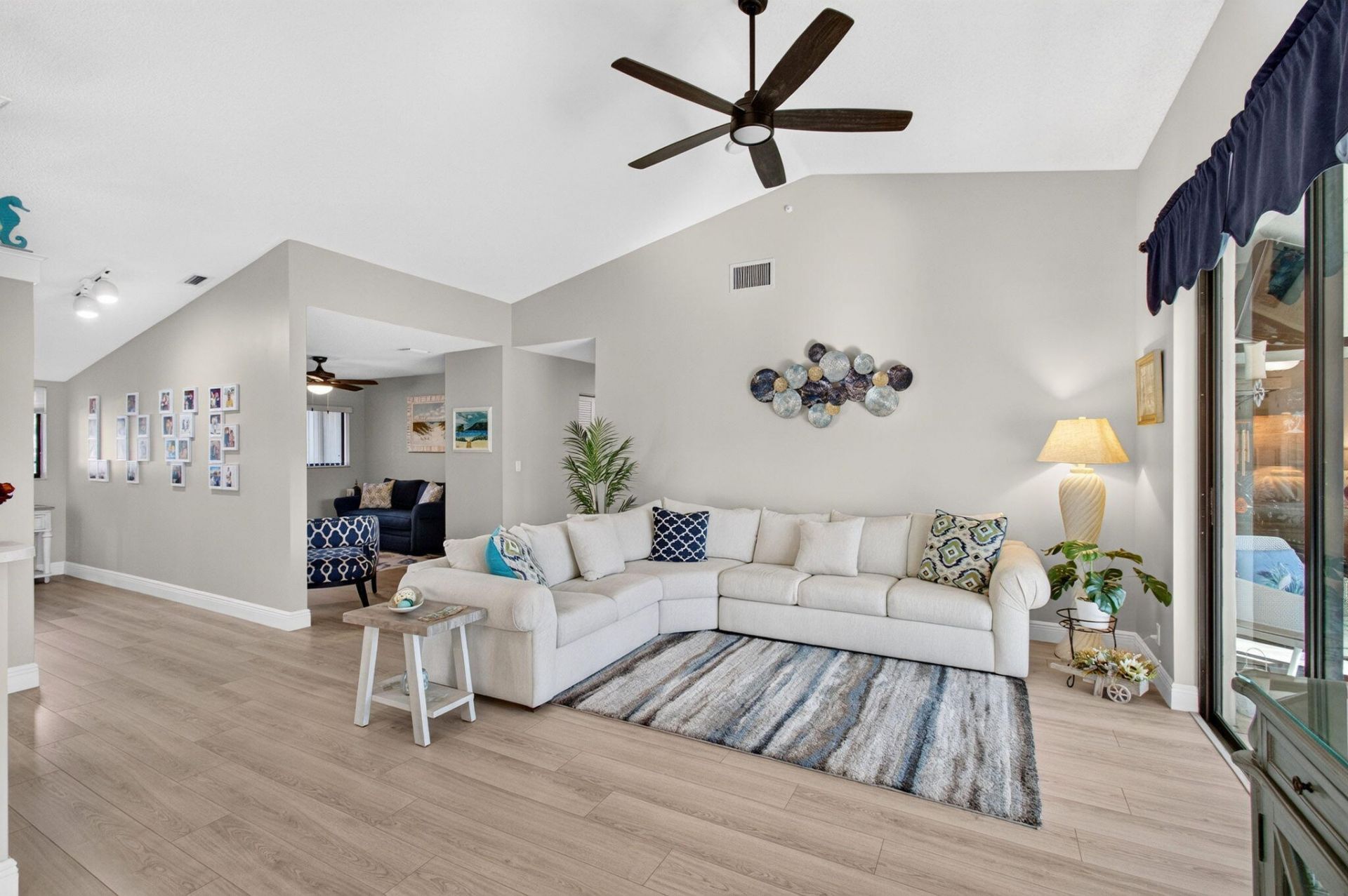 10383 S Circle Lake Drive, Unit 202, Boynton Beach, FL 33437 Photo