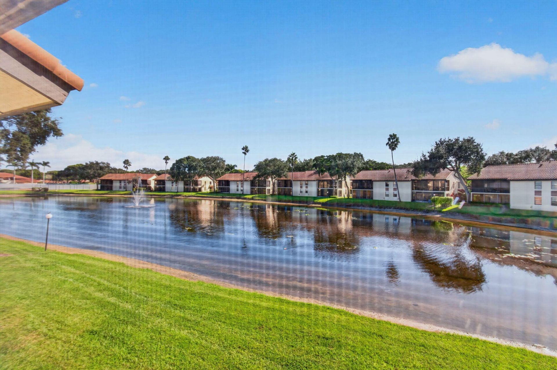 10383 S Circle Lake Drive, Unit 202, Boynton Beach, FL 33437 Photo