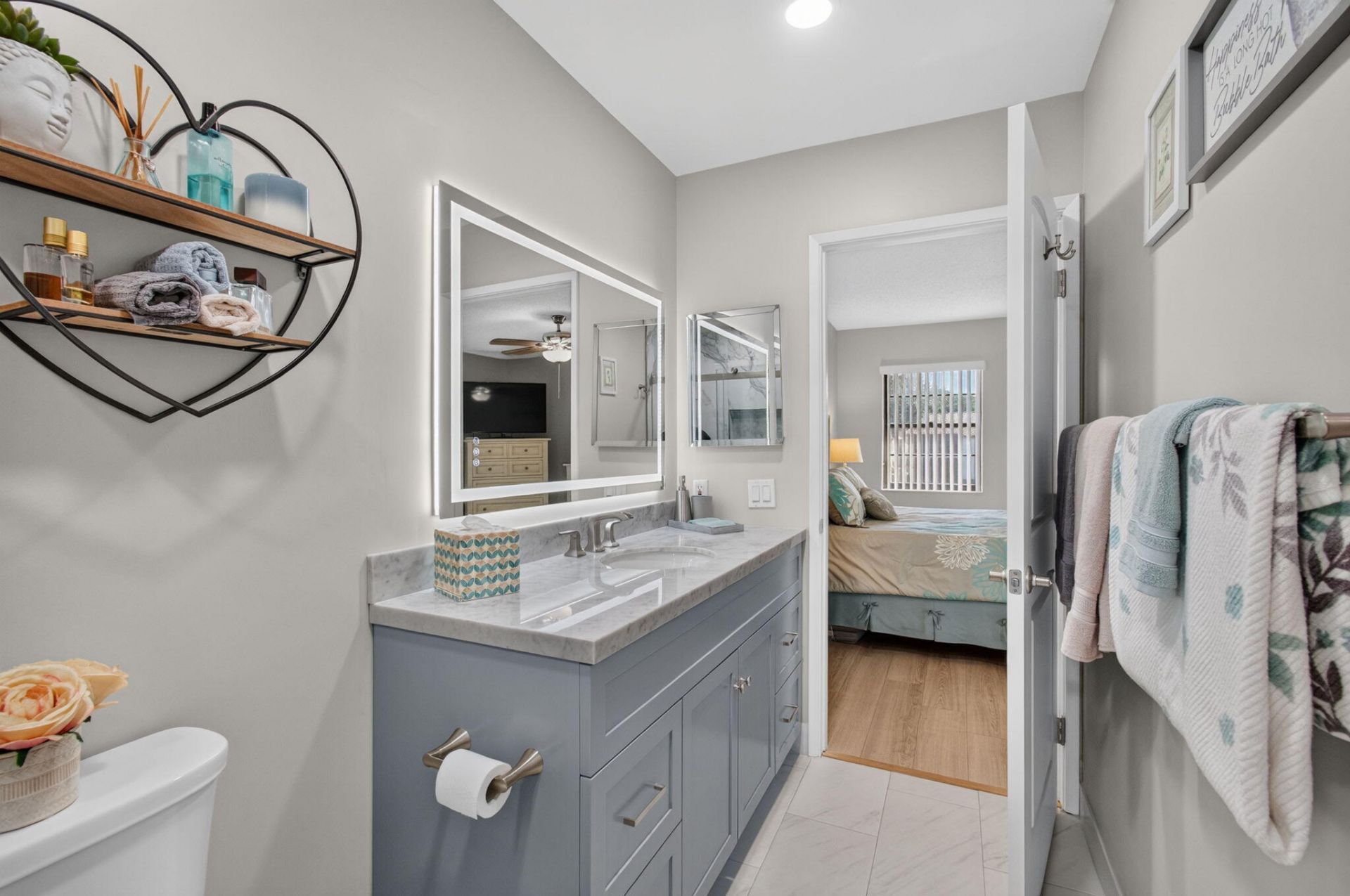 10383 S Circle Lake Drive, Unit 202, Boynton Beach, FL 33437 Photo