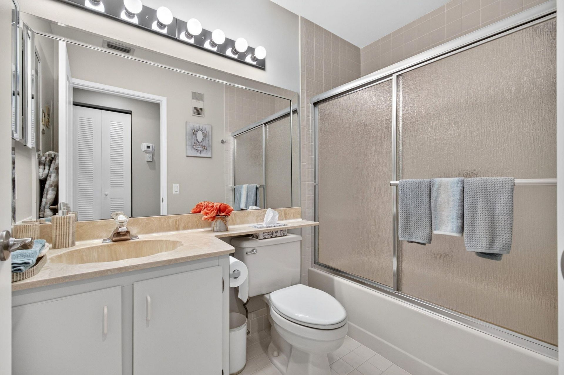 10383 S Circle Lake Drive, Unit 202, Boynton Beach, FL 33437 Photo