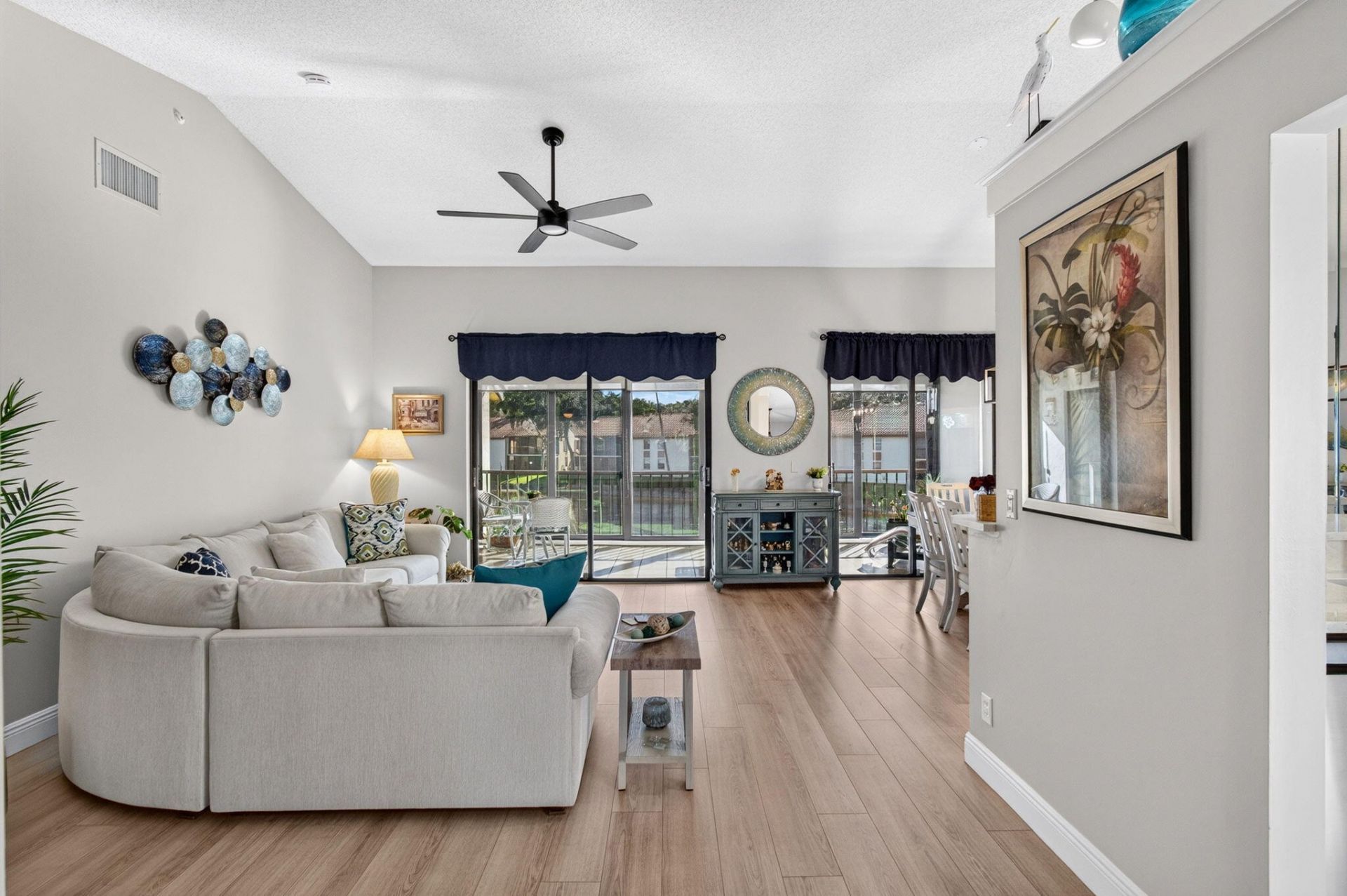 10383 S Circle Lake Drive, Unit 202, Boynton Beach, FL 33437 Photo
