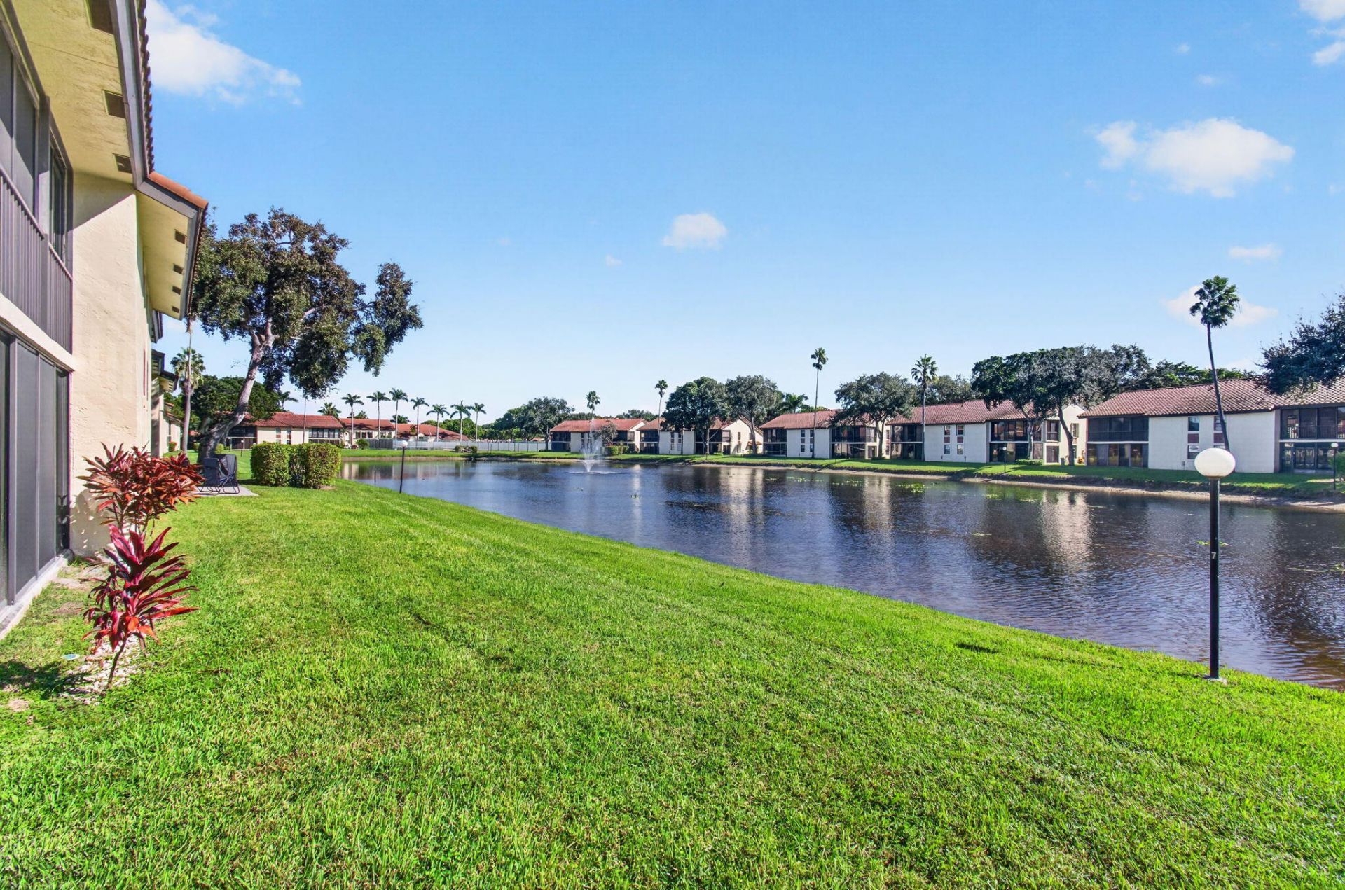 10383 S Circle Lake Drive, Unit 202, Boynton Beach, FL 33437 Photo