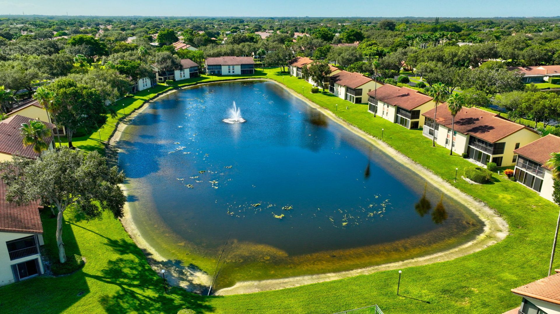 10383 S Circle Lake Drive, Unit 202, Boynton Beach, FL 33437 Photo