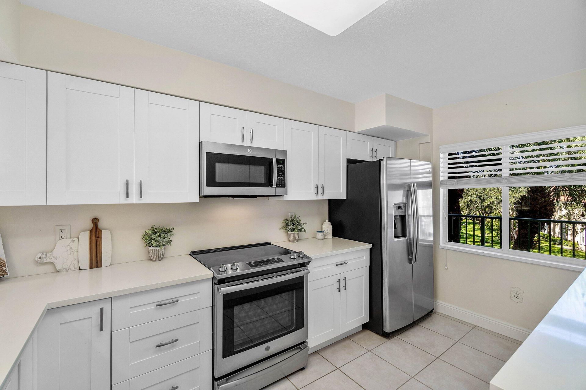 12540 Majesty Circle, Unit 301, Boynton Beach, FL 33437 Photo