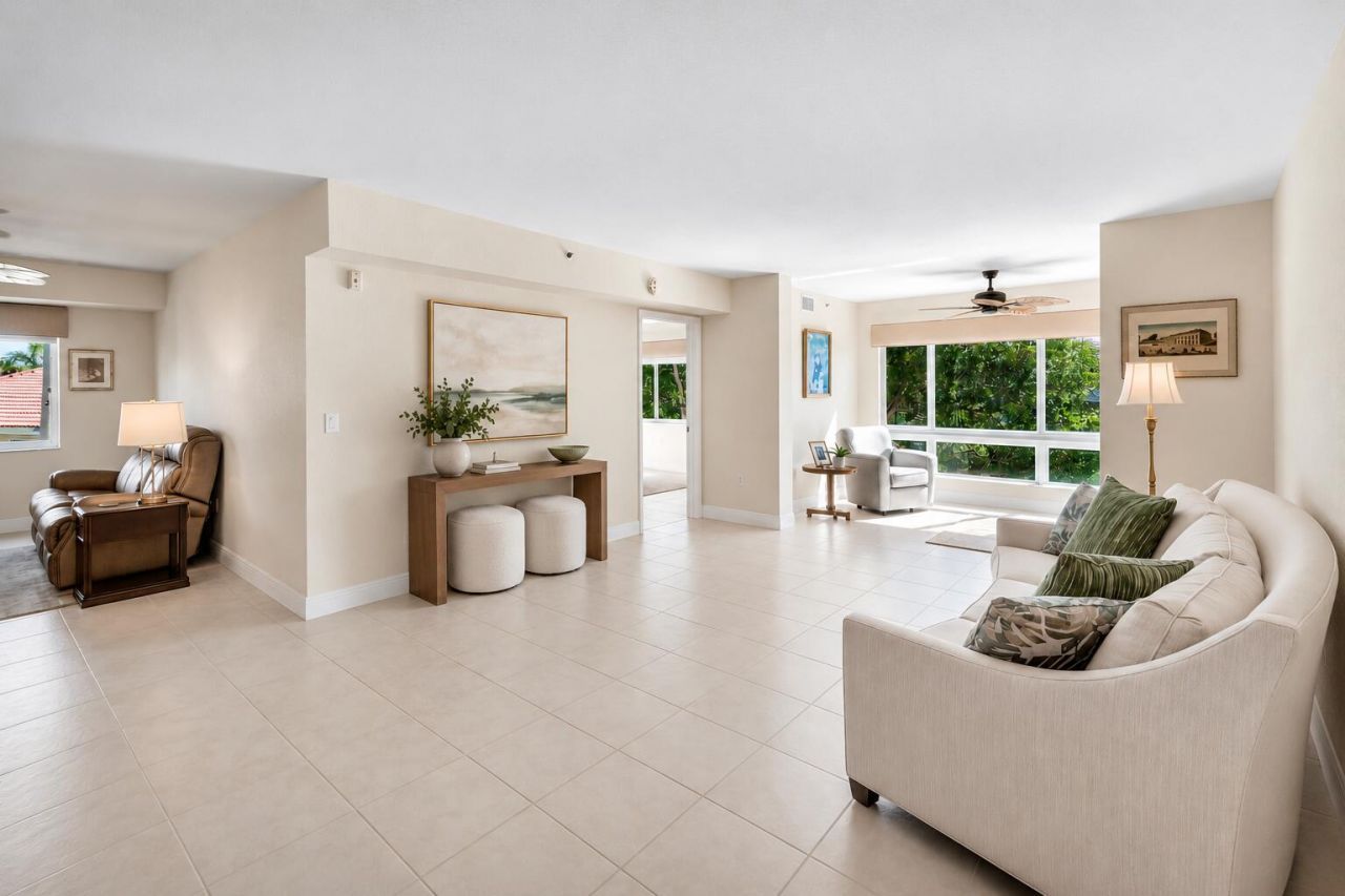 12540 Majesty Circle, Unit 301, Boynton Beach, FL 33437 Photo