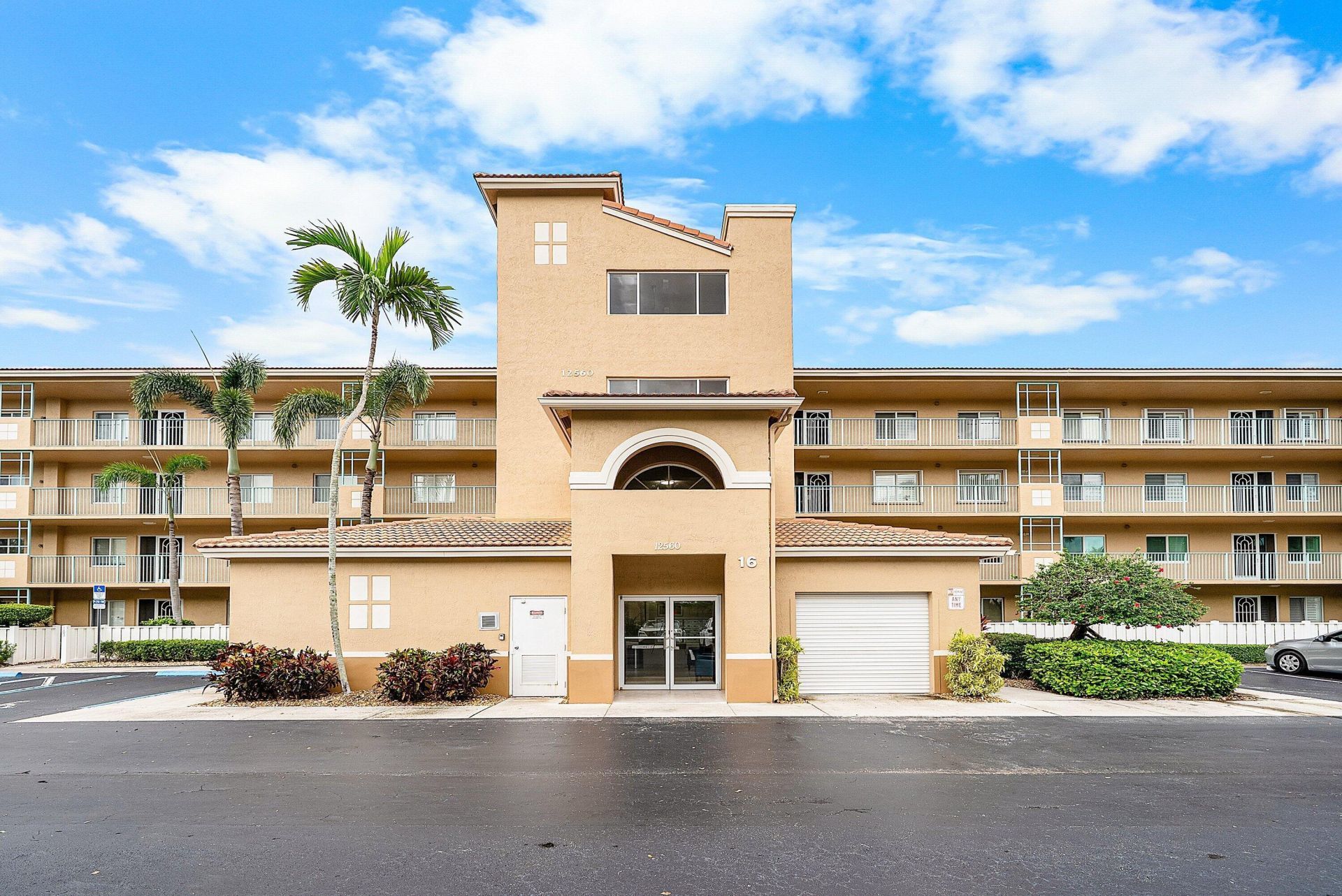 12540 Majesty Circle, Unit 301, Boynton Beach, FL 33437 Photo