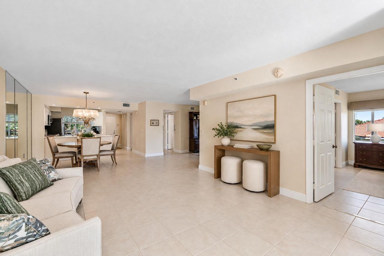 12540 Majesty Circle, Unit 301, Boynton Beach, FL 33437 Photo