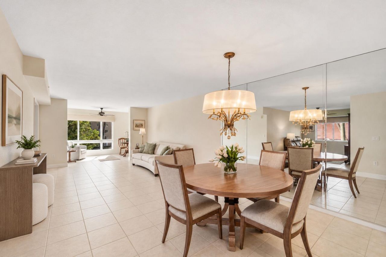 12540 Majesty Circle, Unit 301, Boynton Beach, FL 33437 Photo
