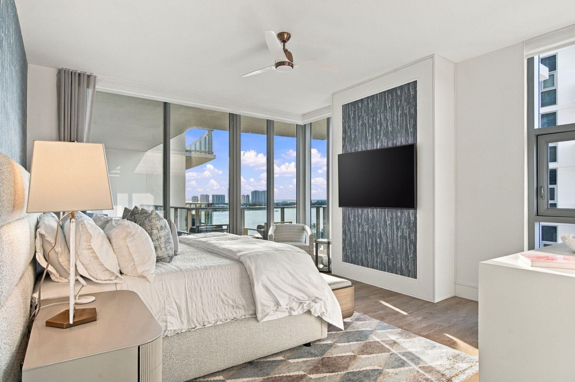 220 Lake Shore Drive, Unit 1423, West Palm Beach, FL 33403 Photo