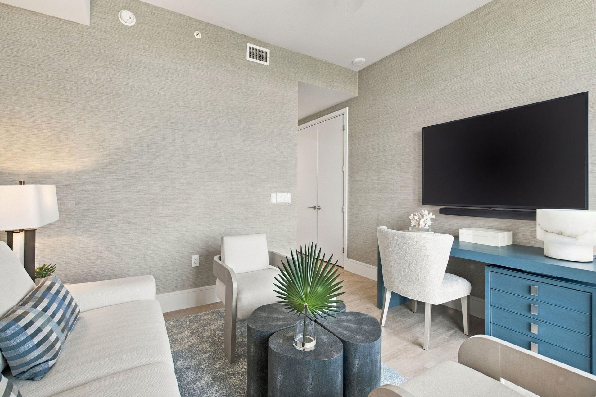 220 Lake Shore Drive, Unit 1423, West Palm Beach, FL 33403 Photo