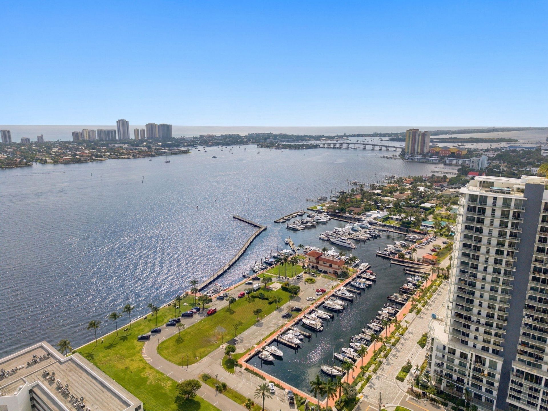 220 Lake Shore Drive, Unit 1423, West Palm Beach, FL 33403 Photo