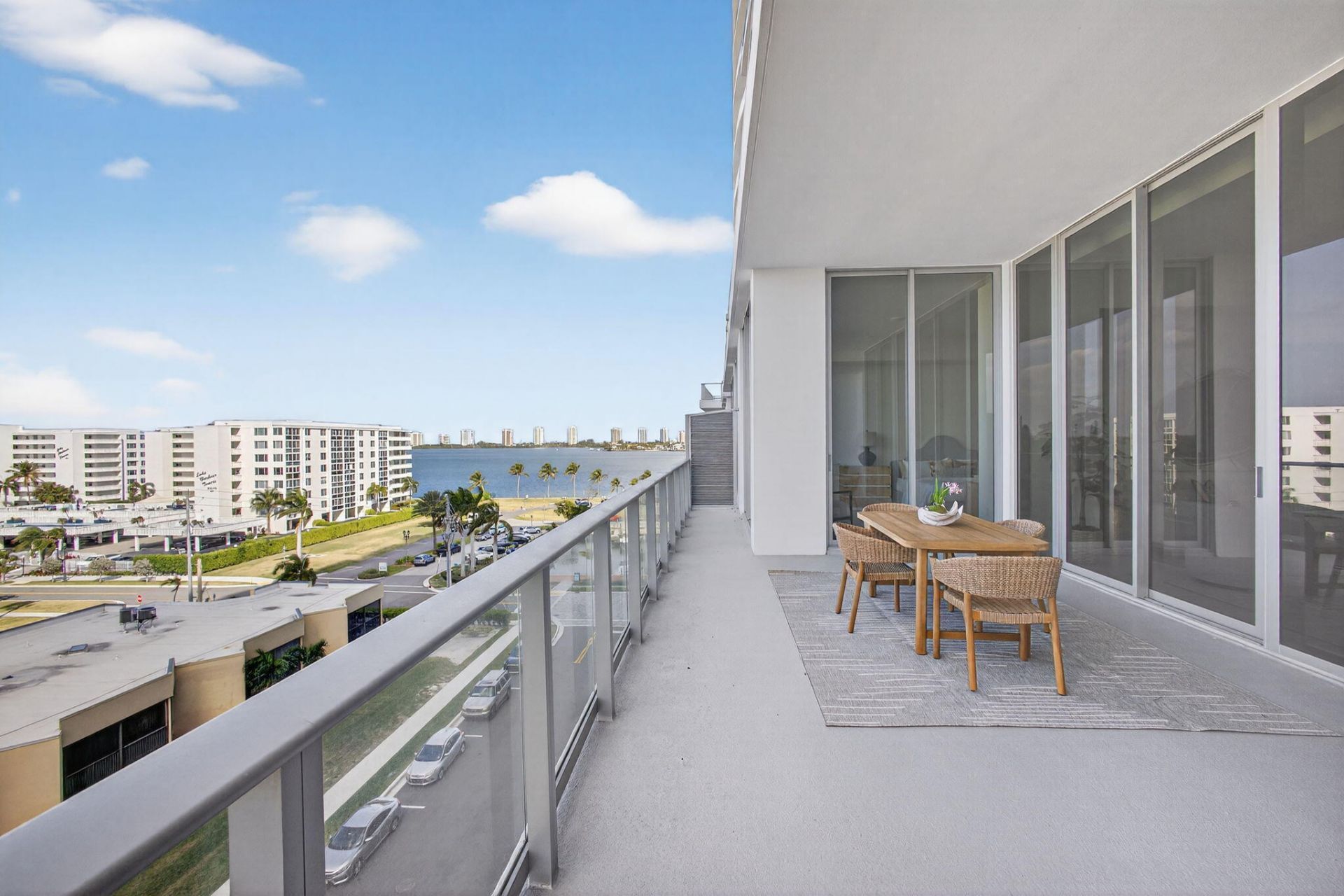 220 Lake Shore Drive, Unit 609, Lake Park, FL 33403 Photo