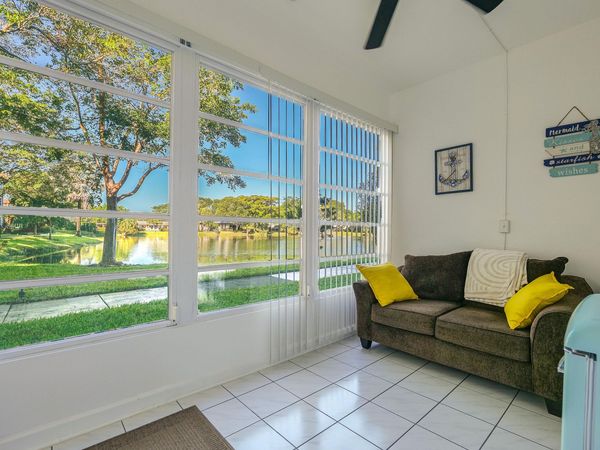 3531 NW 50TH Avenue, Unit 413, Lauderdale Lakes, FL 33319