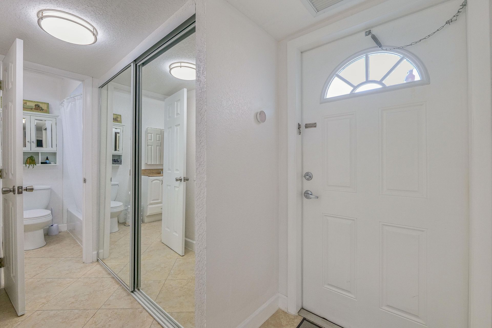 3531 NW 50th Avenue, Unit 413, Lauderdale Lakes, FL 33319 Photo