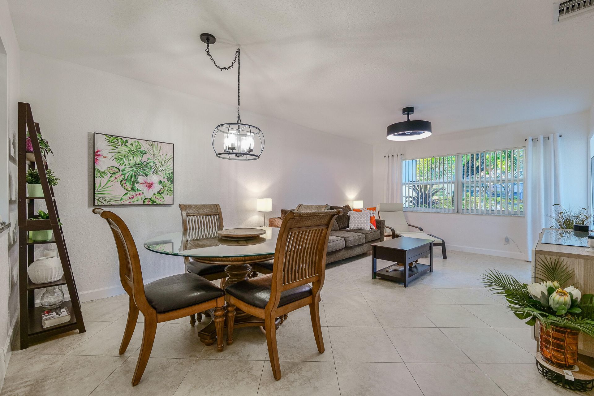 3531 NW 50th Avenue, Unit 413, Lauderdale Lakes, FL 33319 Photo