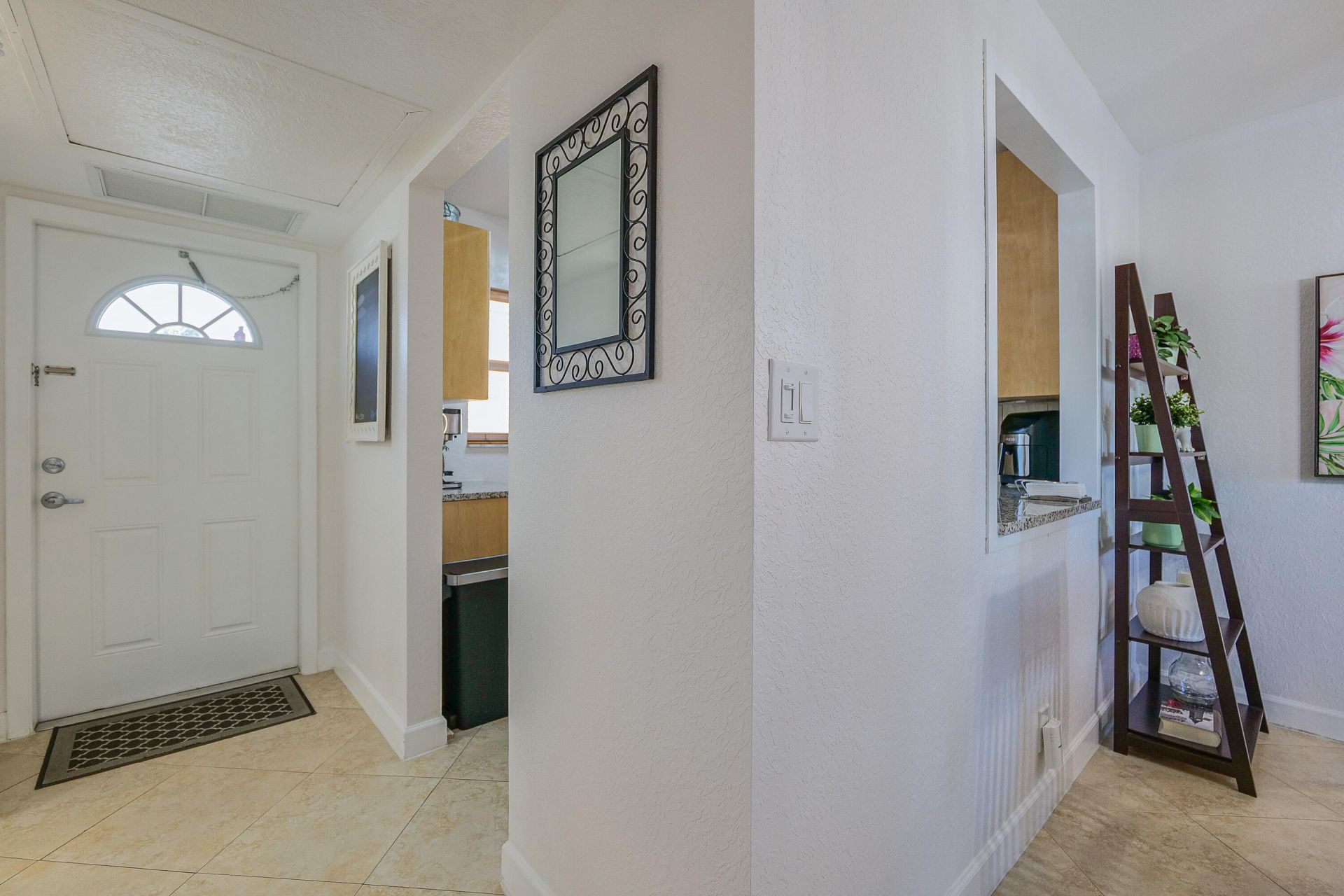 3531 NW 50th Avenue, Unit 413, Lauderdale Lakes, FL 33319 Photo