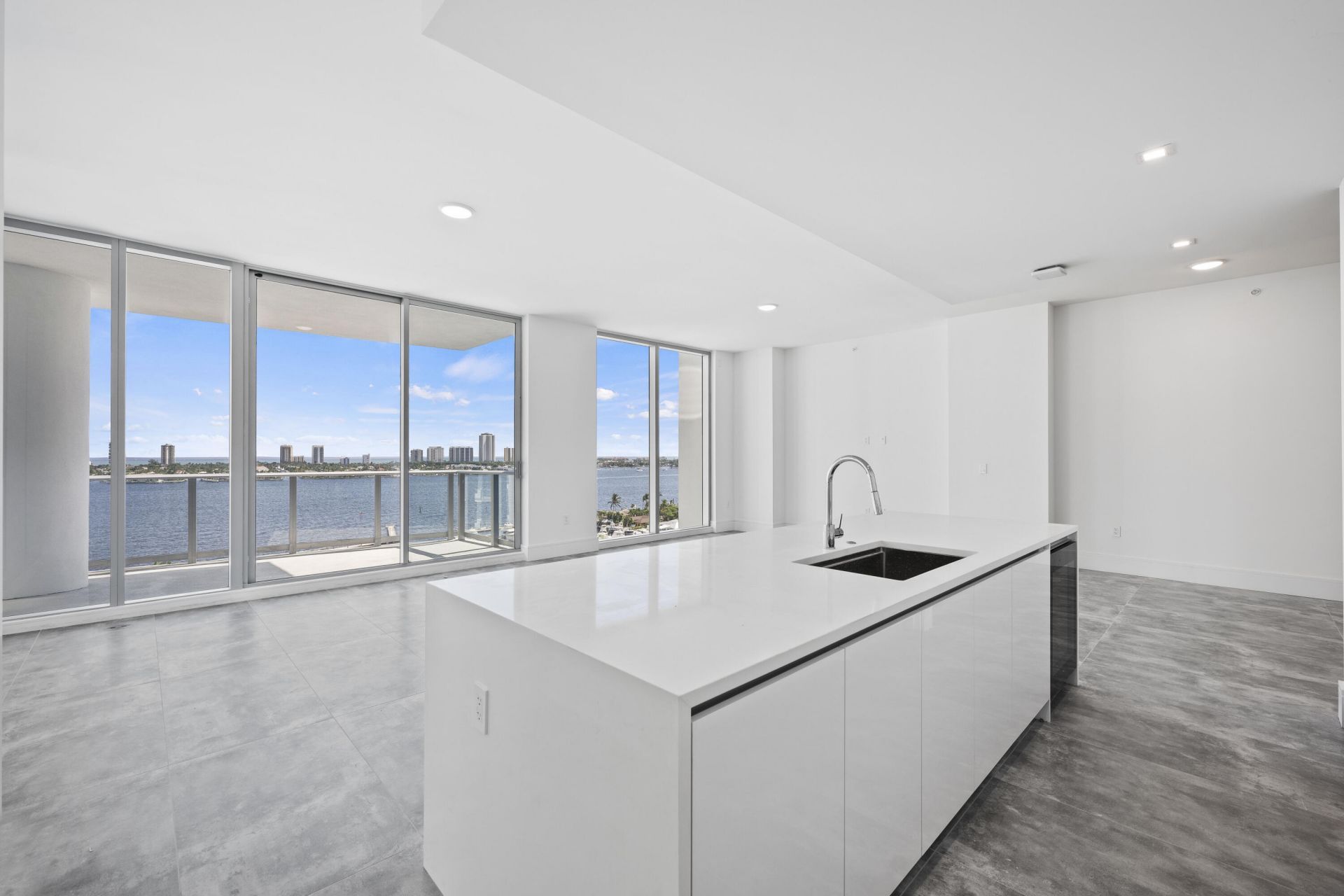 220 Lake Shore Drive, Unit 1202, West Palm Beach, FL 33403 Photo