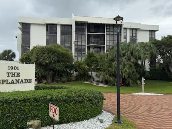 1901 S Ocean, Unit 301, Boca Raton, FL 33432