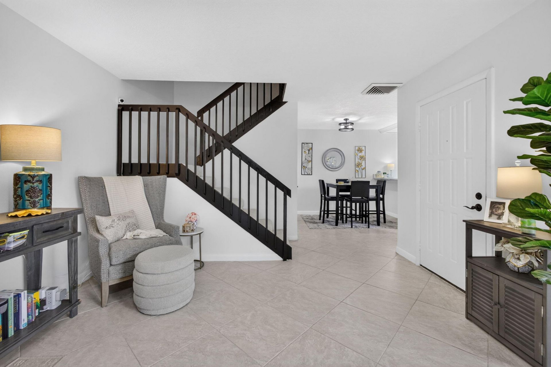 2002 20th Way, West Palm Beach, FL 33407 Photo
