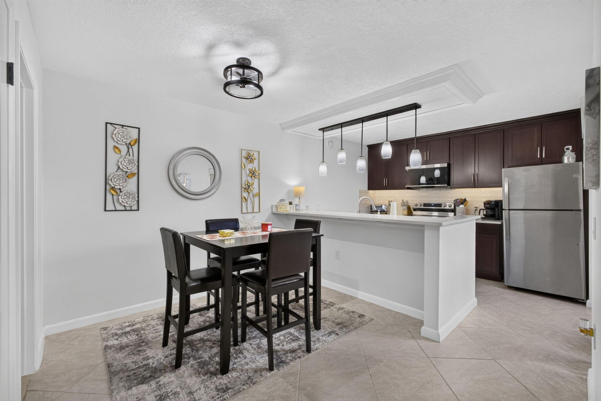 2002 20th Way, West Palm Beach, FL 33407 Photo