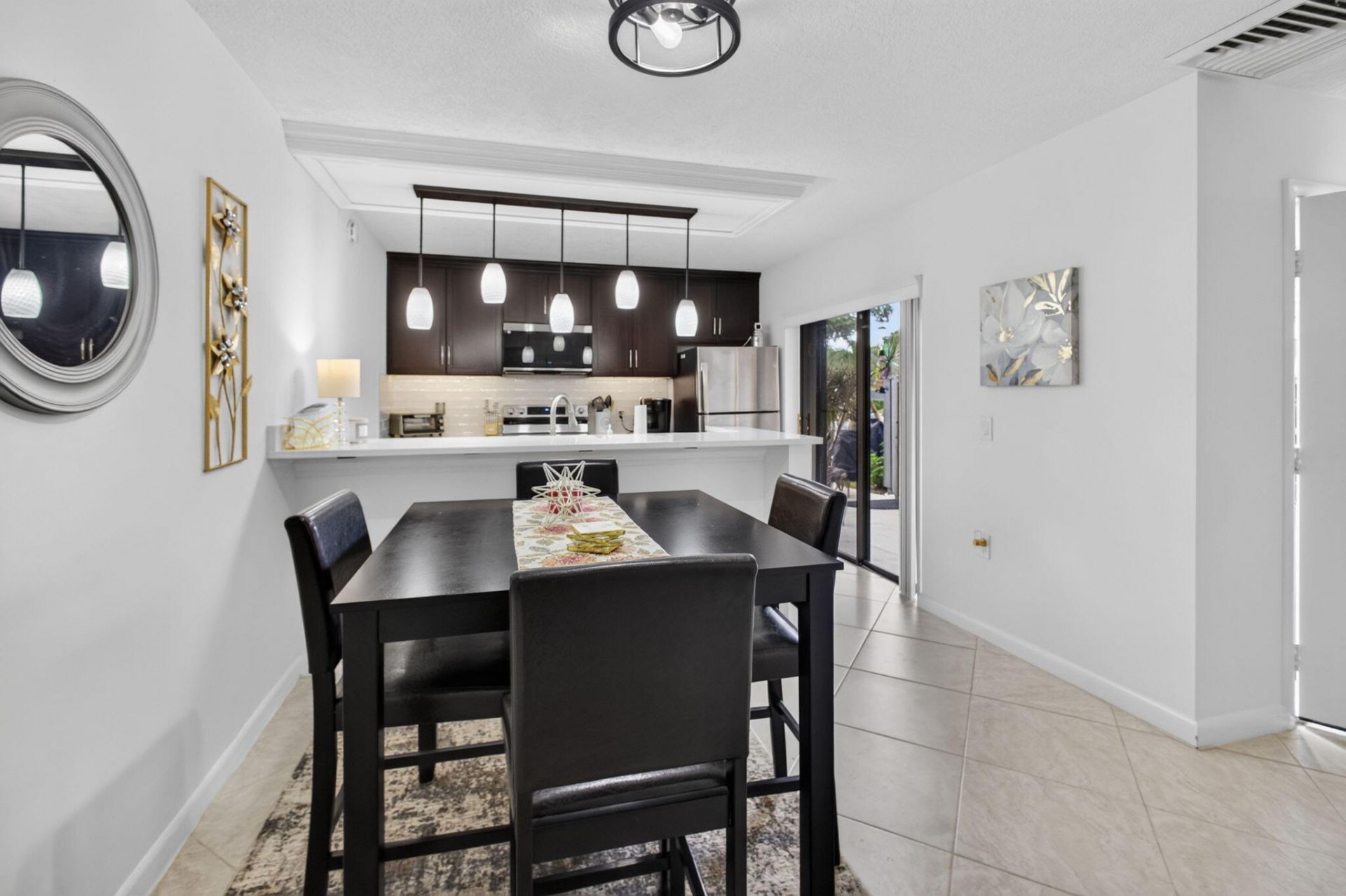 2002 20th Way, West Palm Beach, FL 33407 Photo