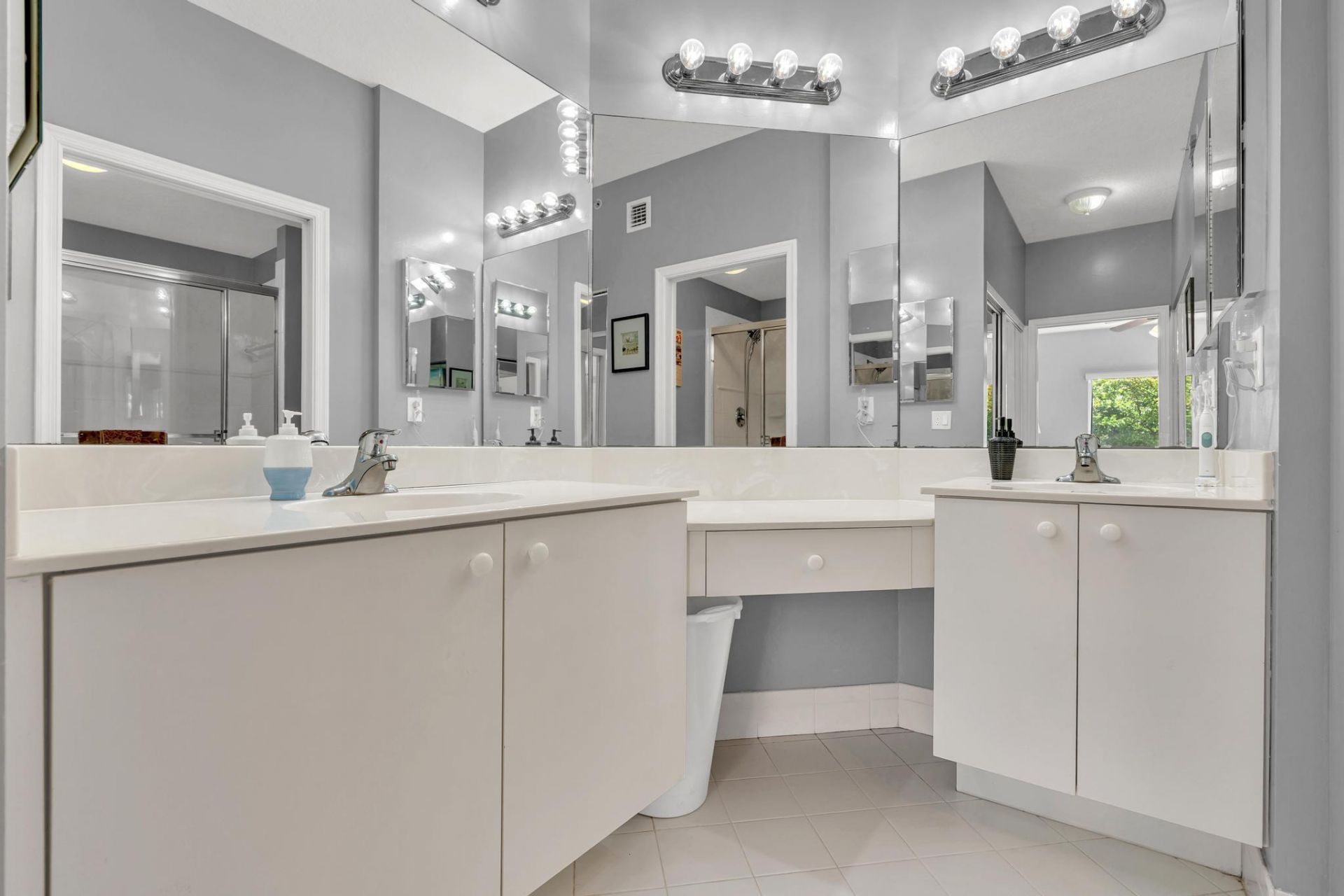 7735 Yardley Drive, Unit 305, Tamarac, FL 33321 Photo