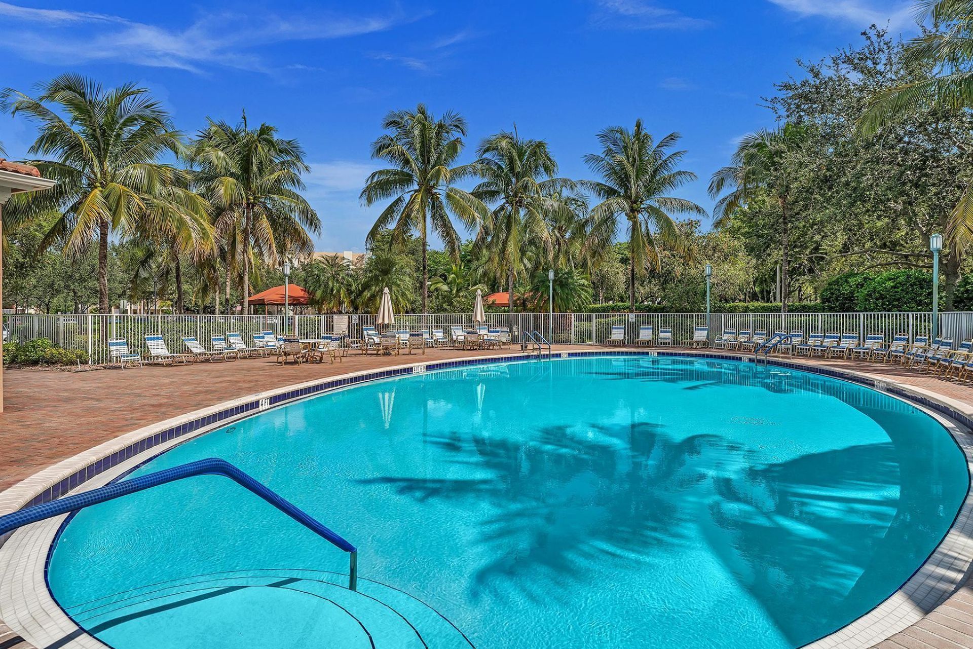 7735 Yardley Drive, Unit 305, Tamarac, FL 33321 Photo