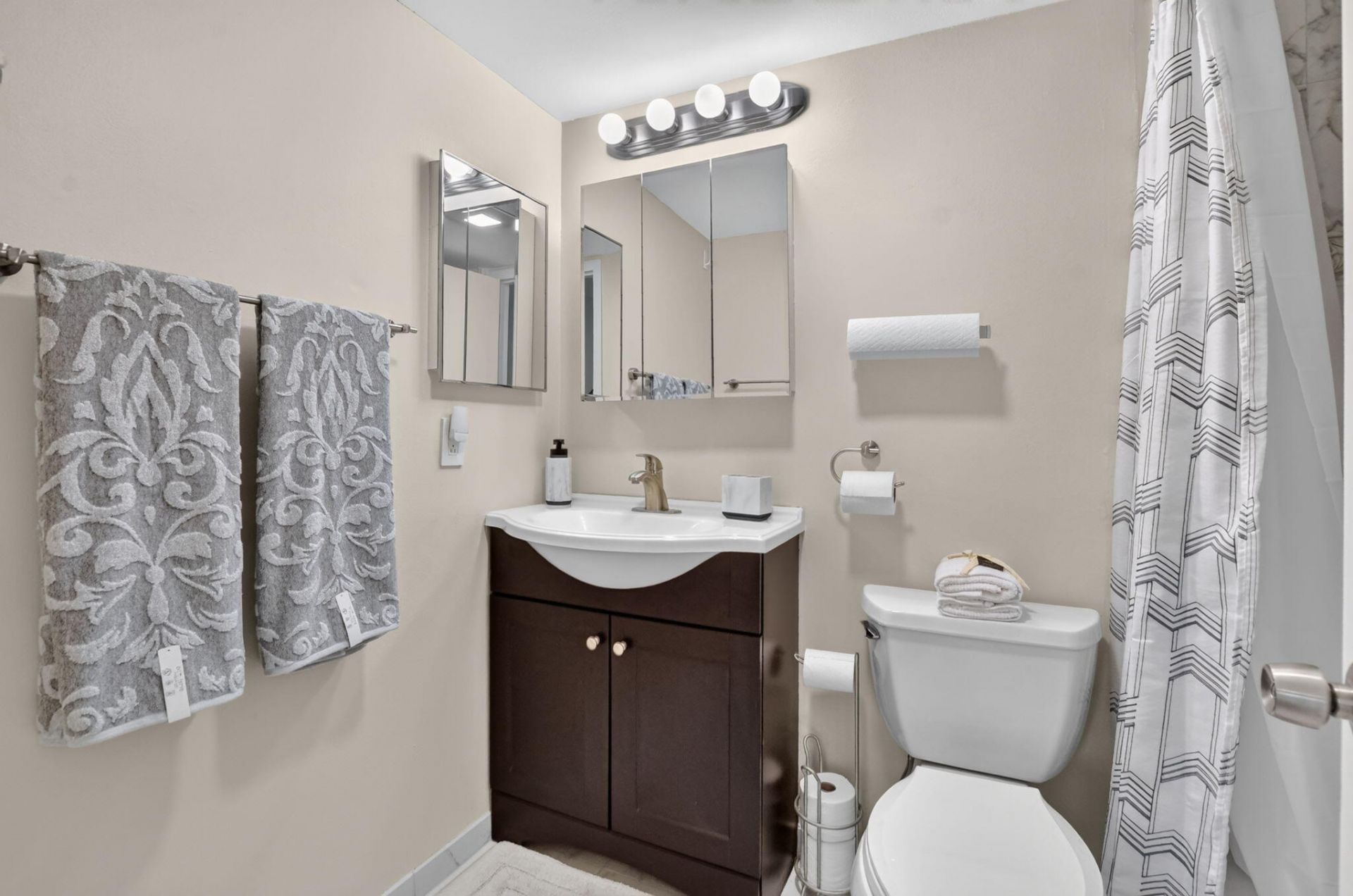 233 Brighton F, Unit 233, Boca Raton, FL 33434 Photo