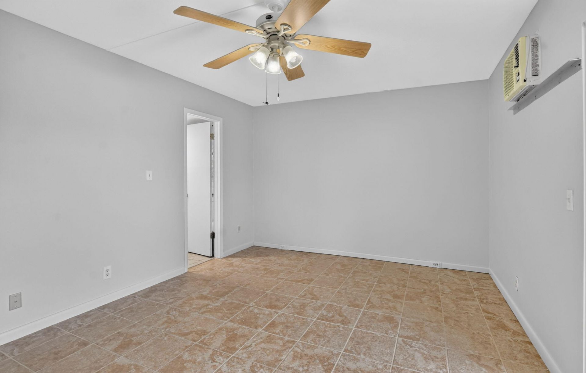 233 Brighton F, Unit 233, Boca Raton, FL 33434 Photo