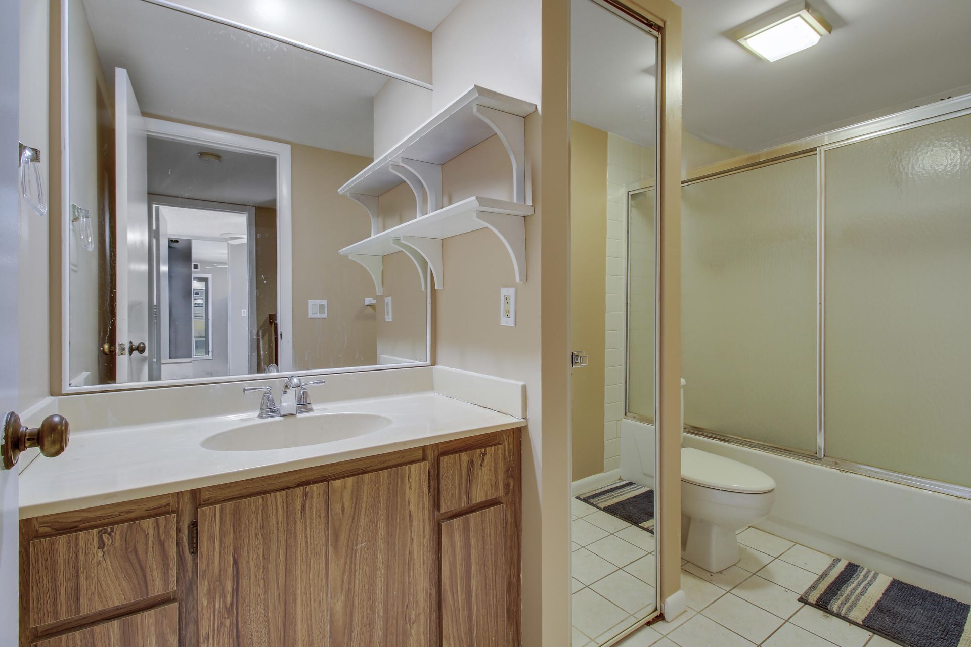 231 Charter Way, West Palm Beach, FL 33407 Photo