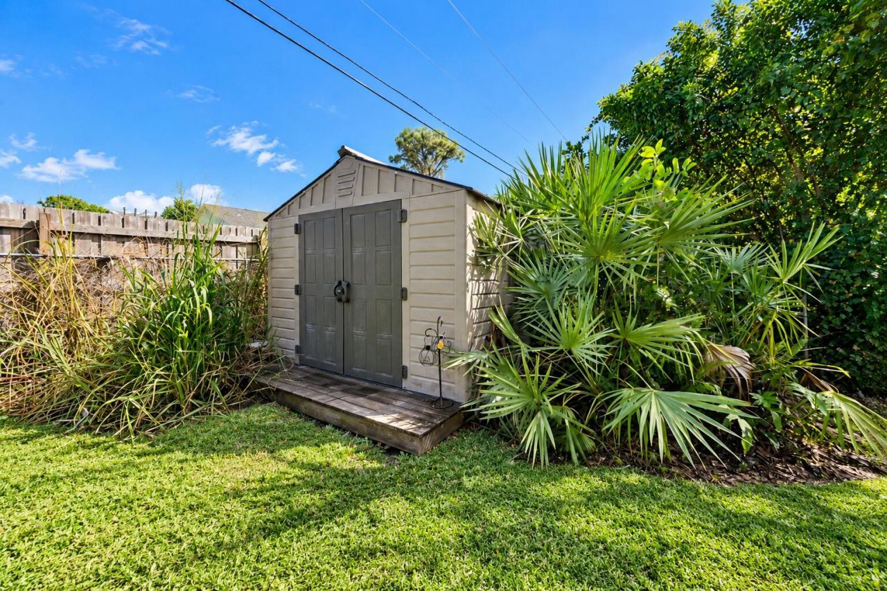 4702 Myrtle Drive, Fort Pierce, FL 34982 Photo