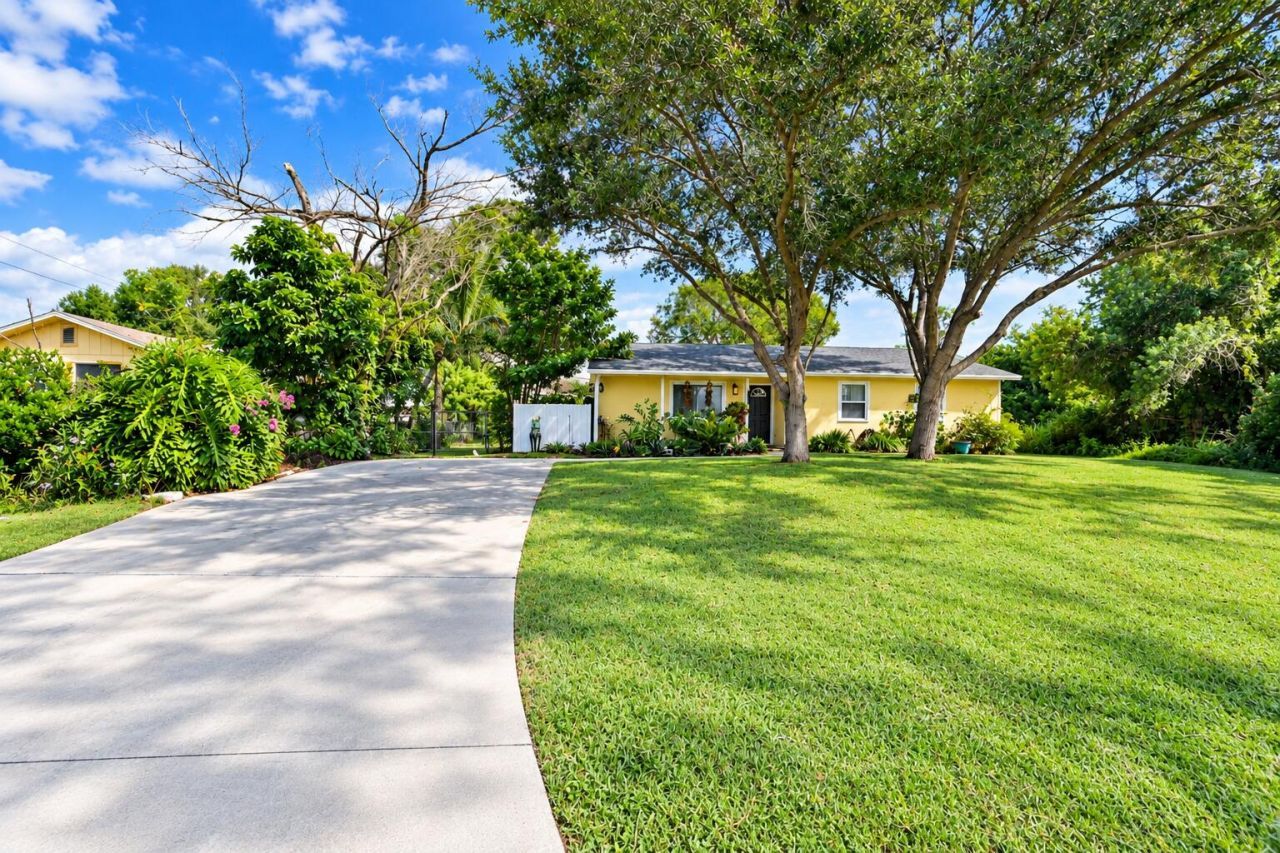 4702 Myrtle Drive, Fort Pierce, FL 34982 Photo