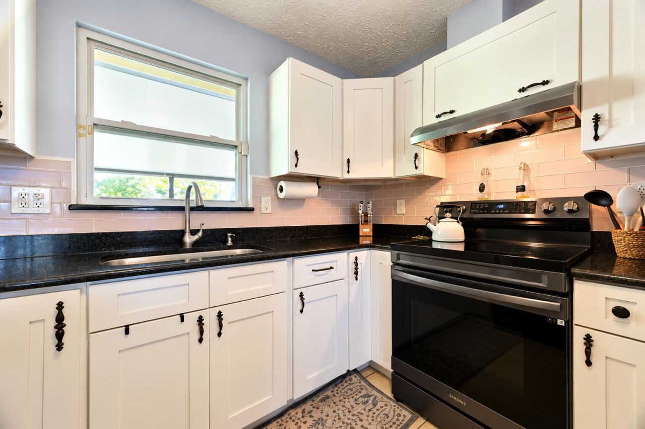 4702 Myrtle Drive, Fort Pierce, FL 34982 Photo