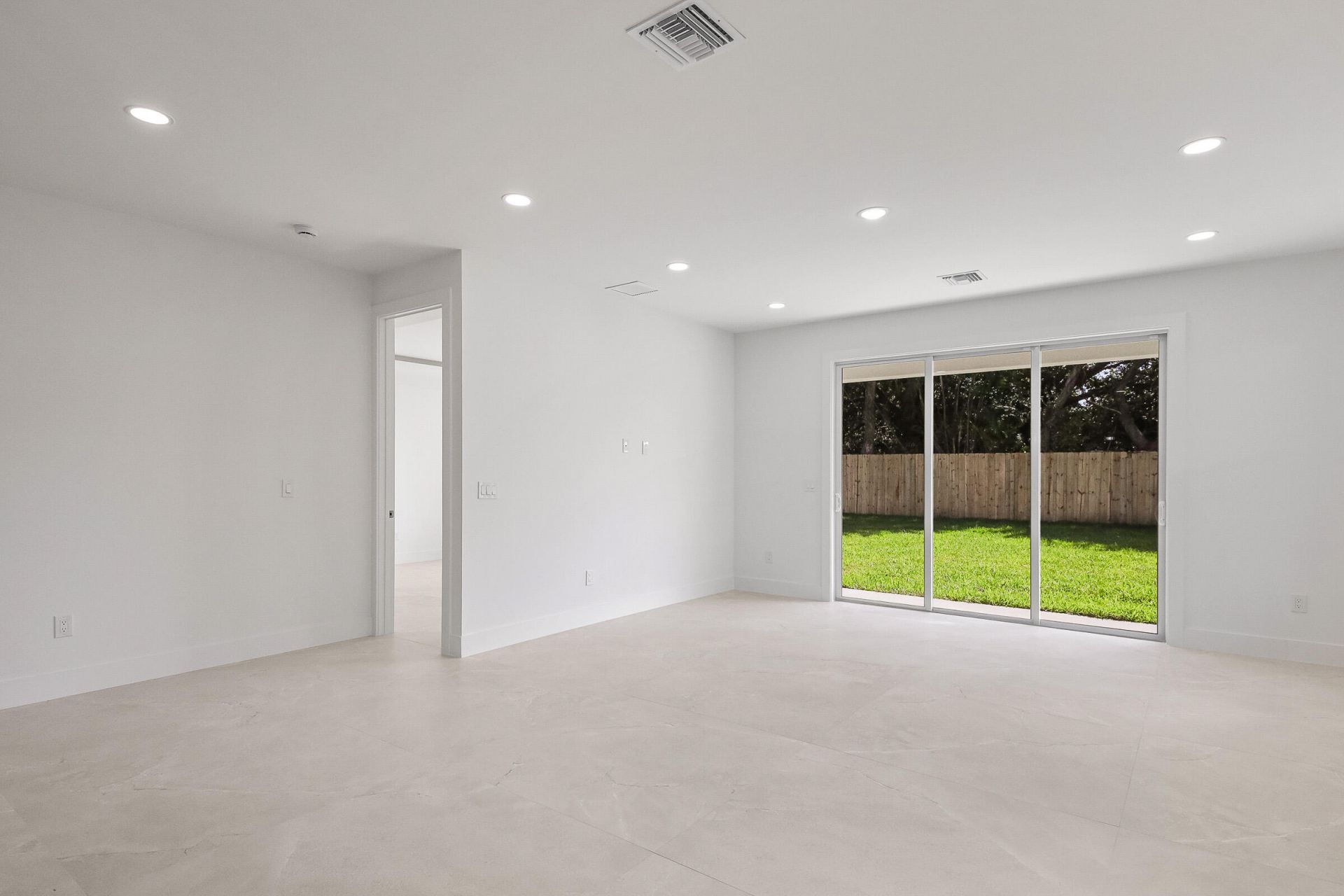 4606 Hibiscus Avenue, West Palm Beach, FL 33417 Photo