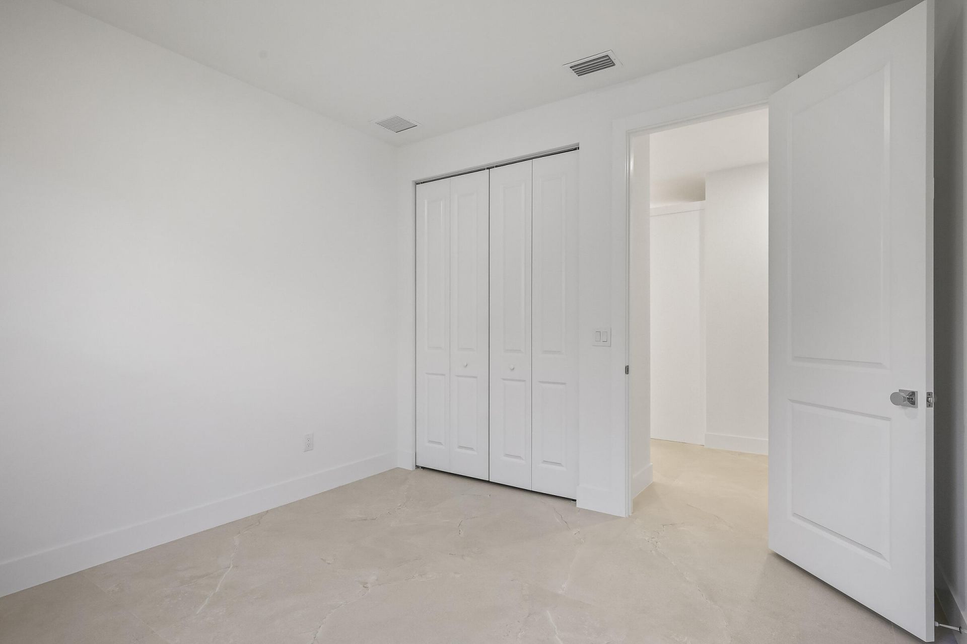 4606 Hibiscus Avenue, West Palm Beach, FL 33417 Photo