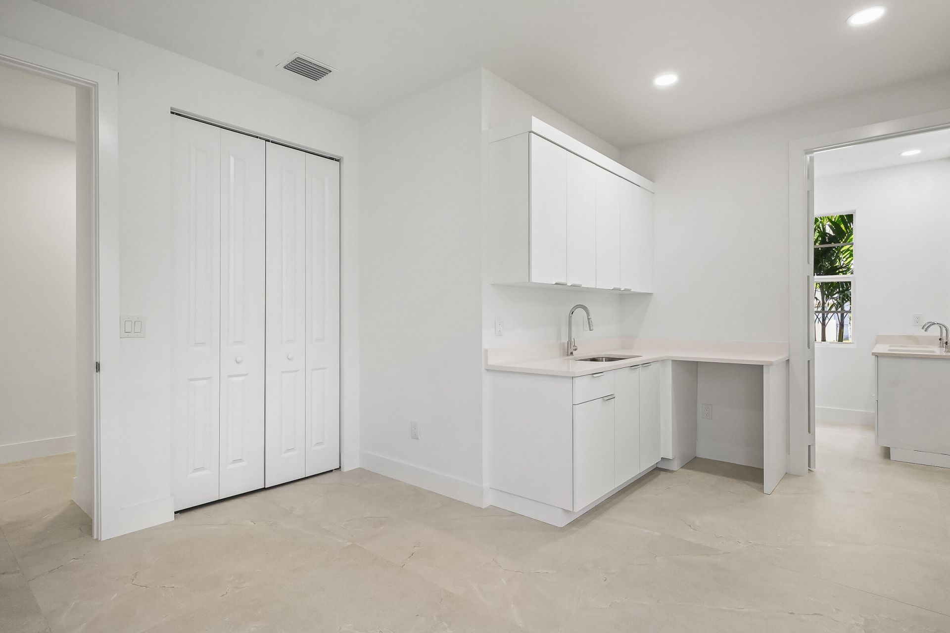 4606 Hibiscus Avenue, West Palm Beach, FL 33417 Photo