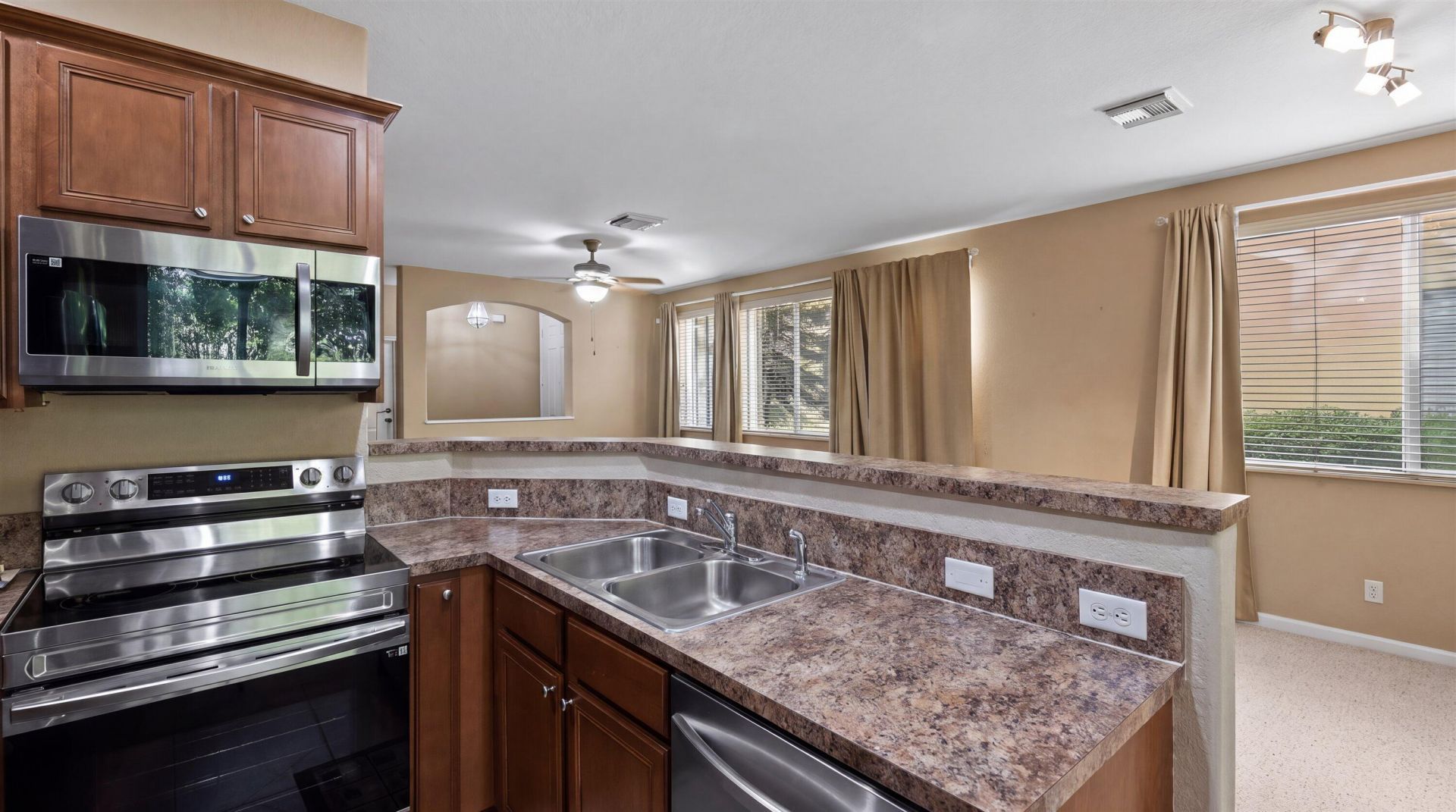 2923 Carvelle Drive, Riviera Beach, FL 33404 Photo