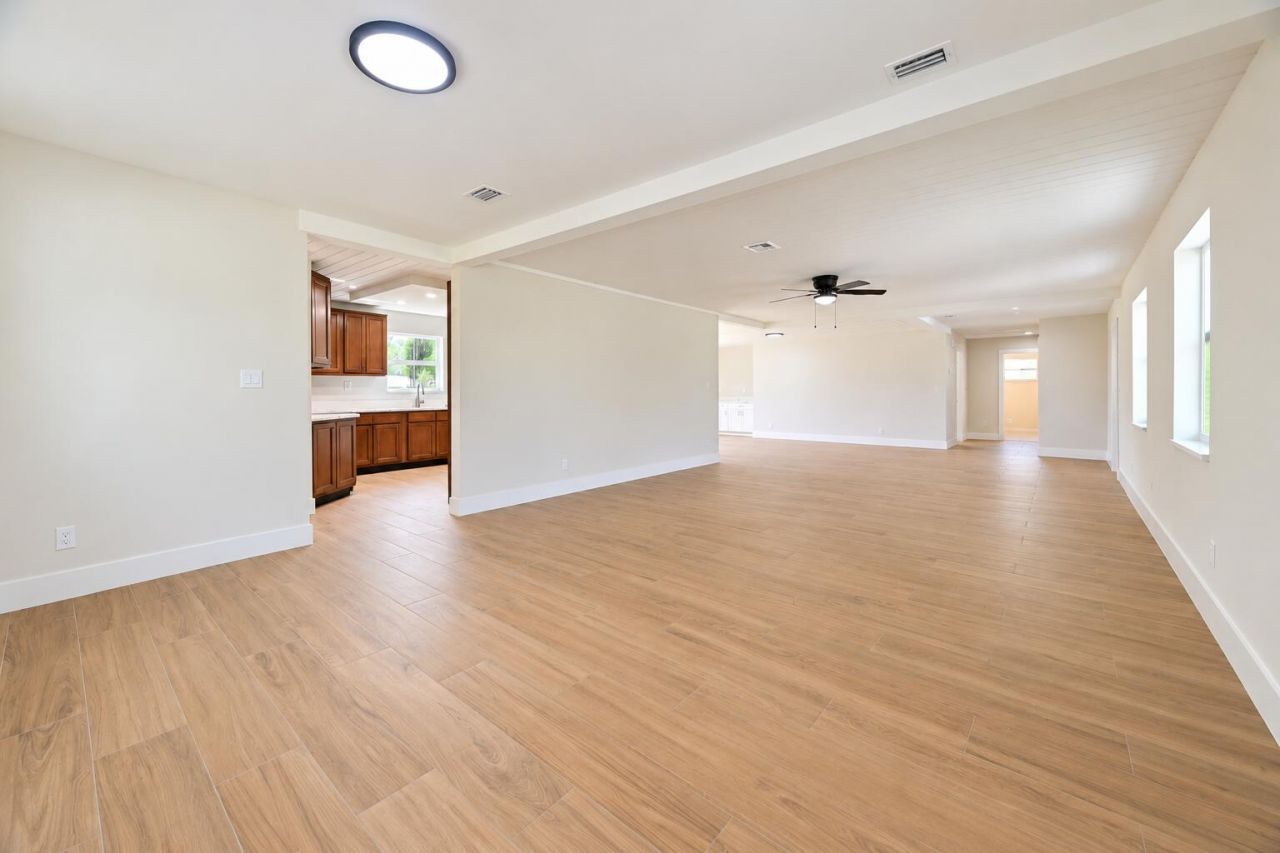 8721 Hidden Pines Road, Fort Pierce, FL 34945 Photo