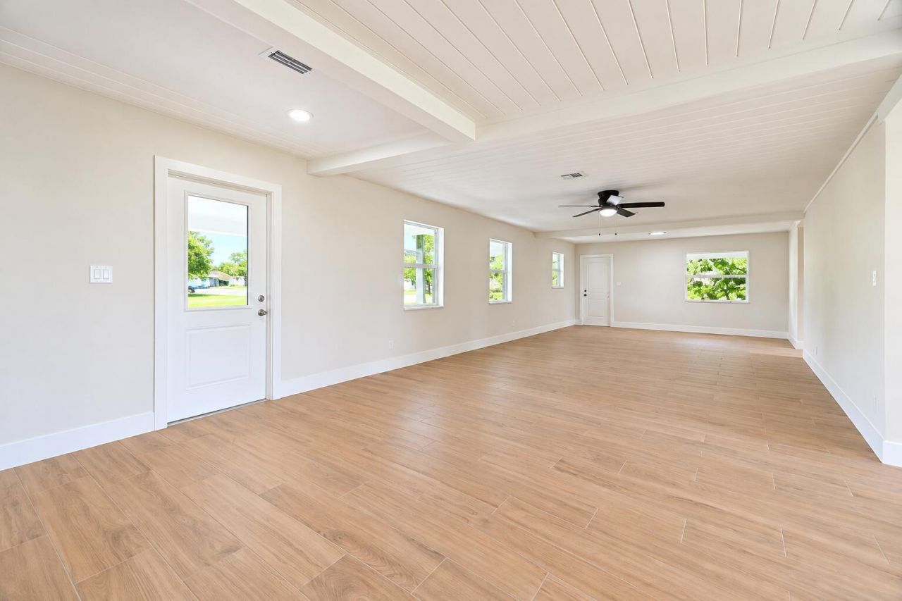 8721 Hidden Pines Road, Fort Pierce, FL 34945 Photo