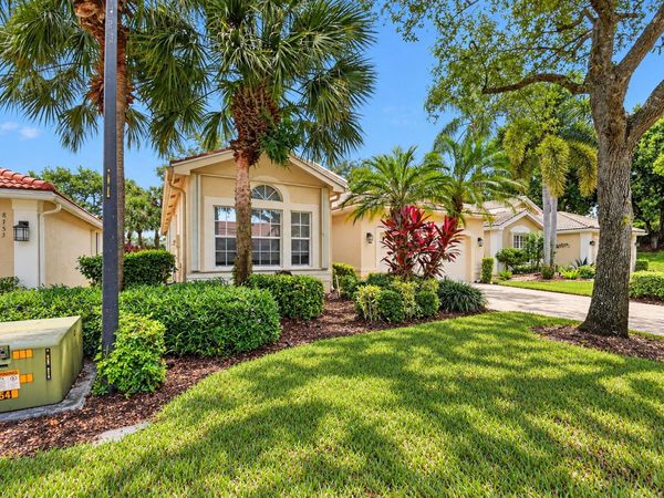8749 Arbor Walk Drive, Lake Worth, FL 33467