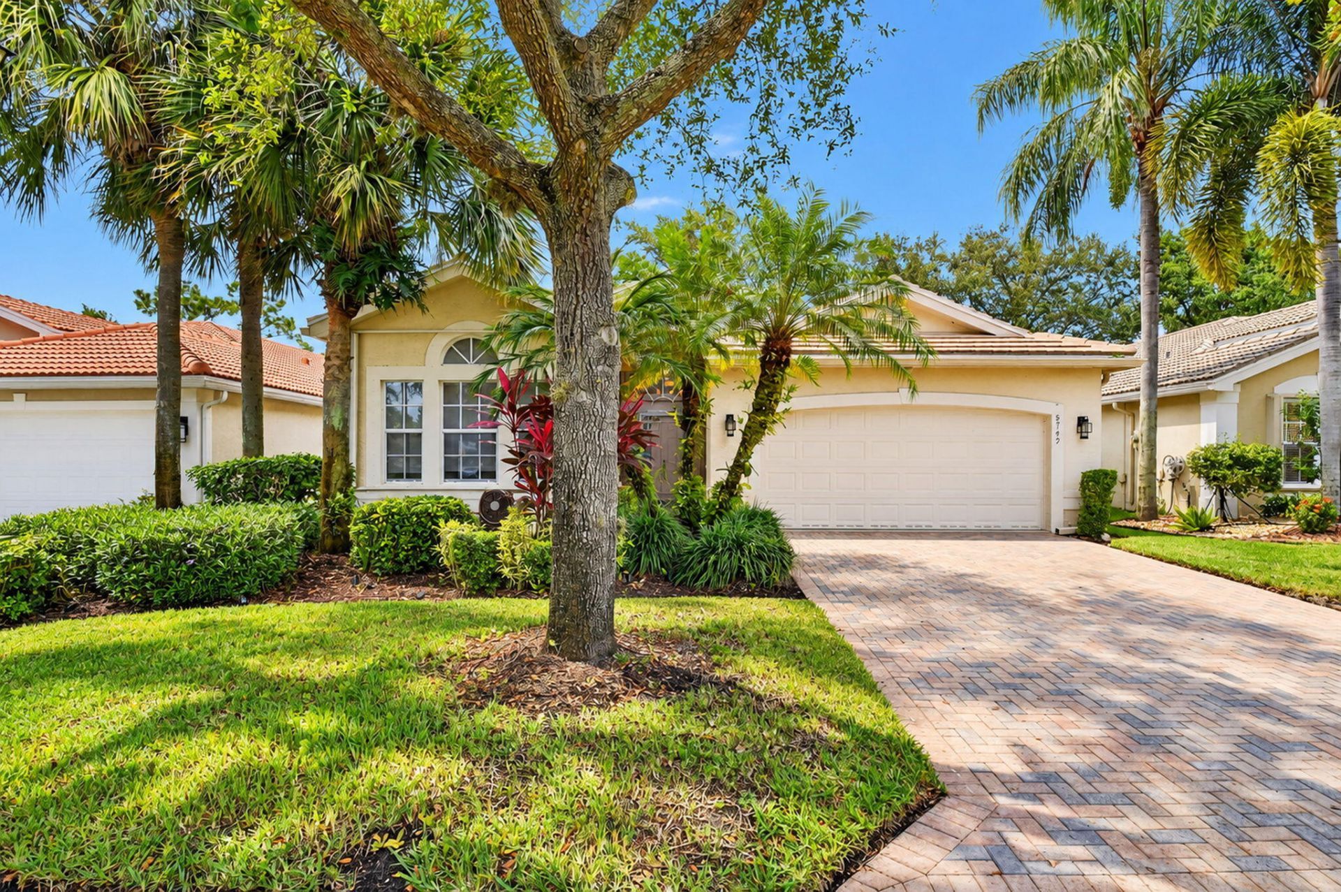 8749 Arbor Walk Drive, Lake Worth, FL 33467 Photo