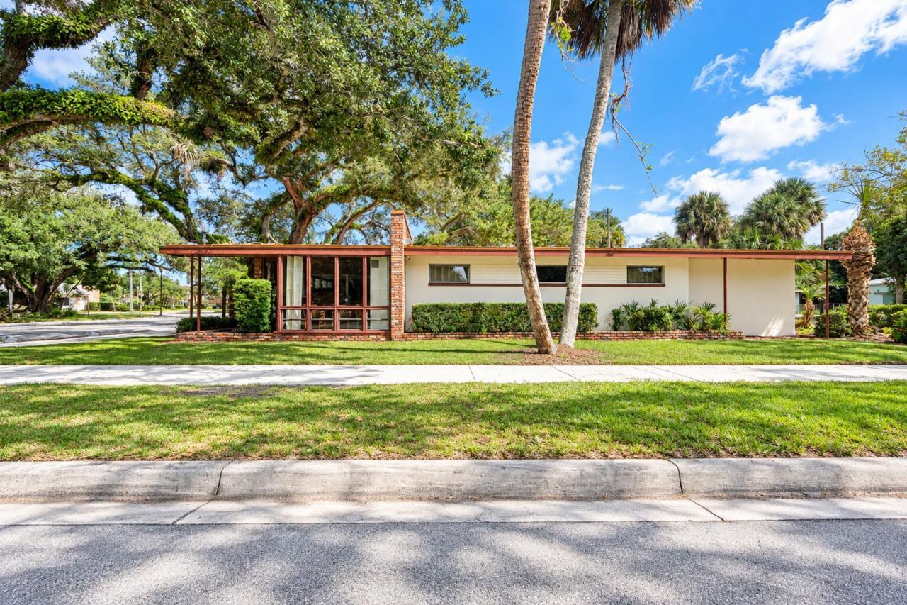 715 Delaware Avenue, Fort Pierce, FL 34950 Photo