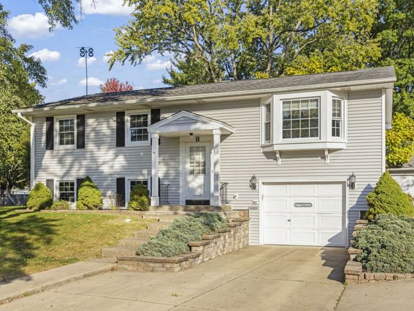 8 Westleigh Court, Montgomery, IL 60538