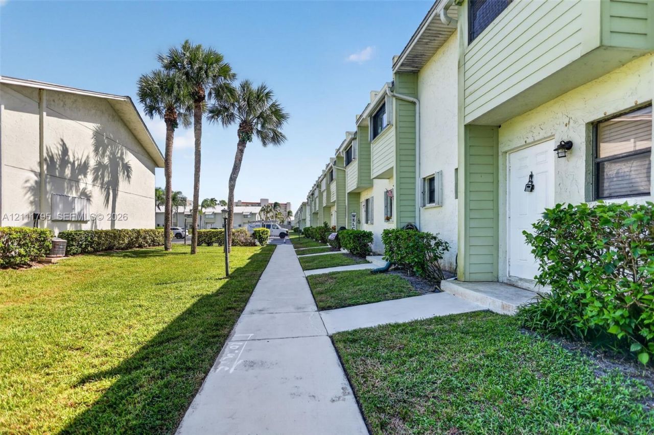 9423 S Ocean Dr , Unit 80, Jensen Beach, FL 34957 Photo