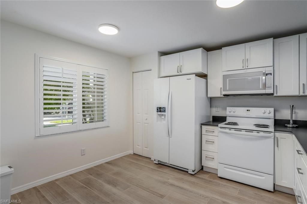 9900 Sunset Cove Ln, Unit 115, Fort Myers, FL 33919 Photo