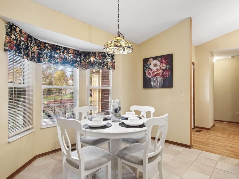4646 Hunting Creek Drive, Grove City, OH 43123 Photo 12